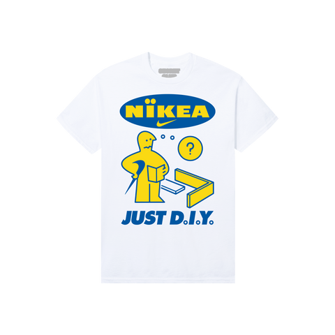 WHITE NIKEA T-SHIRT